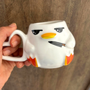 Caneca 3D Psicopato 300ml em Cerâmica Presente Criativo Colecionável Enfeite Amarelo e Branco